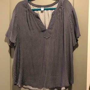 Short sleeve navy stripe shirt